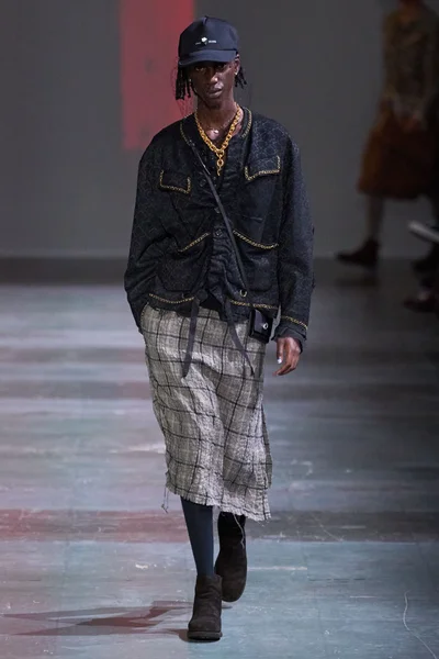 Look 42